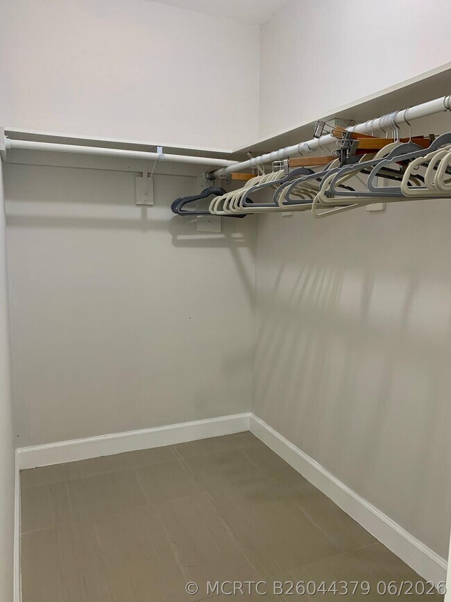 Building Photo - 2500 Fiore Way