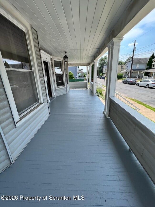 Building Photo - 34 Barney St