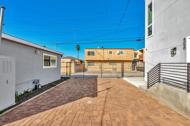 Building Photo - 4048 Cherokee Ave