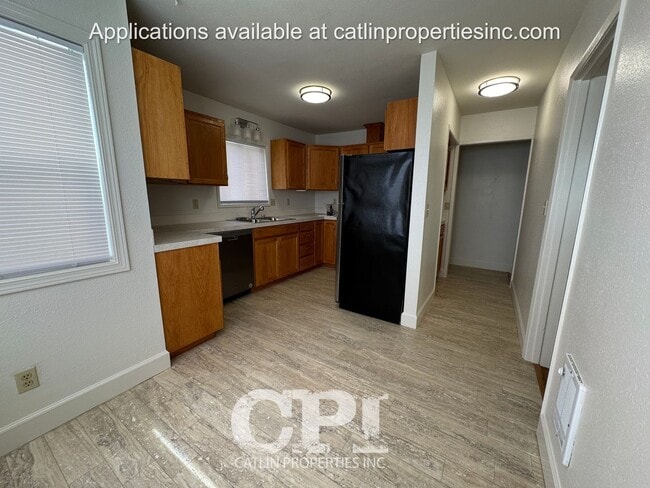 Building Photo - 532 Davidson Avenue