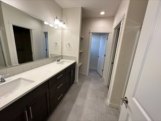 Building Photo - Great home in Northwest Twin Falls