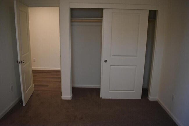 Building Photo - 4027 Bayonet Dr