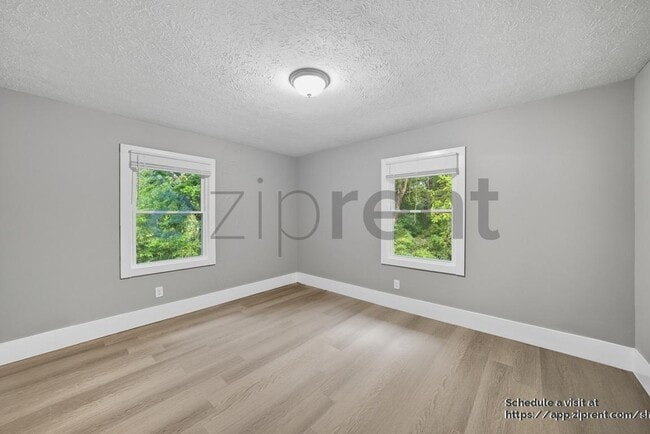 Building Photo - 721 Ford Pl