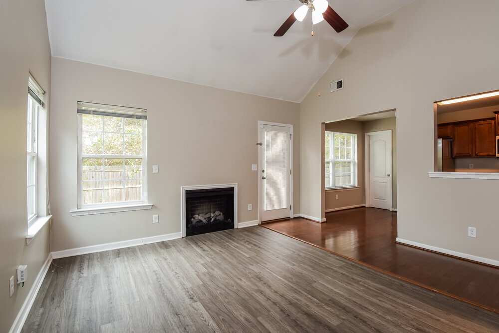 Building Photo - 62 Beaver Pointe