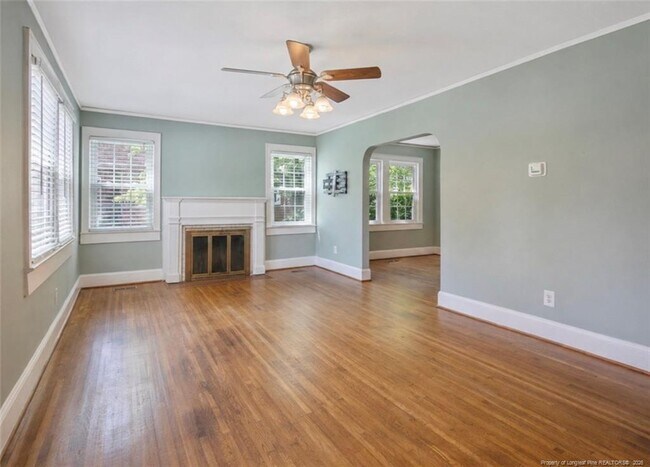 Building Photo - 209 N Churchill Dr