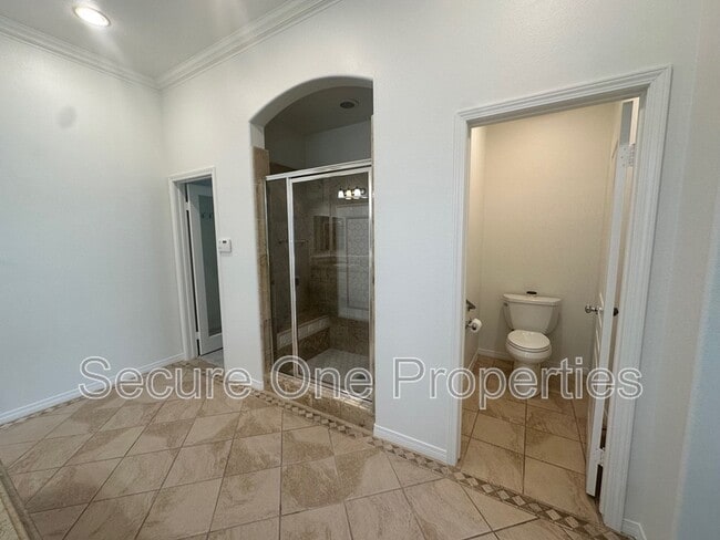 Building Photo - 5199 Via Dolores