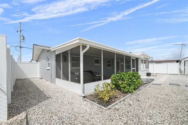 Building Photo - 13704 Veronica Dr