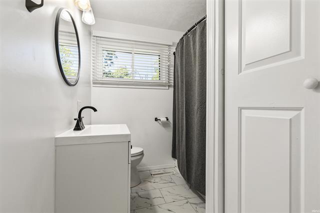 Building Photo - 3119 Kensington Ave