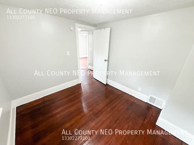 Building Photo - 1114 Herberich Ave