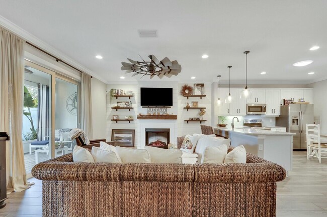 Building Photo - 6120 NW Cullen Way