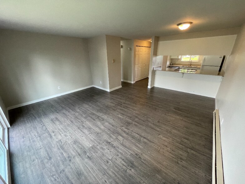 Building Photo - 9729 5th St NE