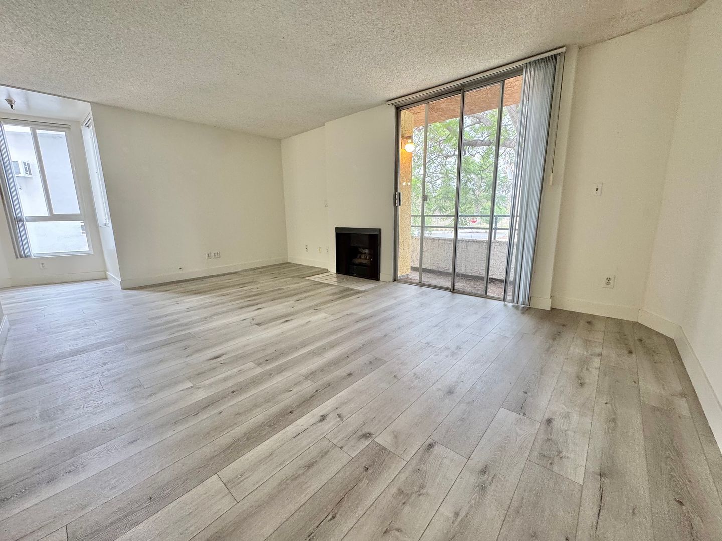 Building Photo - 3715 S Canfield Ave