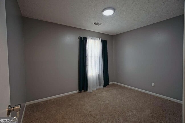 Building Photo - 1528 Carriage Ln