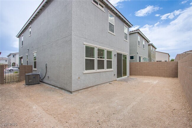 Building Photo - 6609 Tumoulin St
