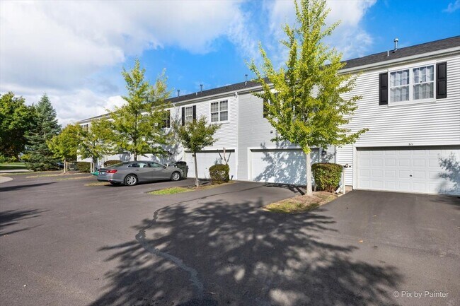 Building Photo - 509 Lakeside Ct