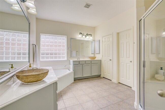 Building Photo - 13508 Sweet Wind Ct