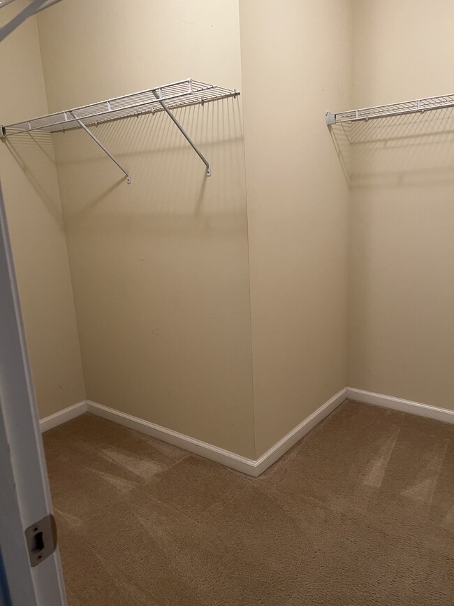 Walk in closet in master - 486 Walnut Dr