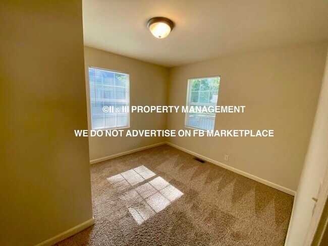 Building Photo - 512 W 86th St