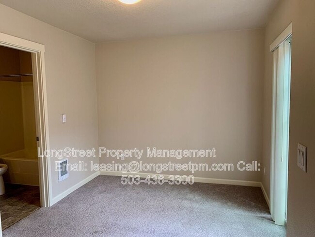 Building Photo - 11457 SW Mont Blanc St