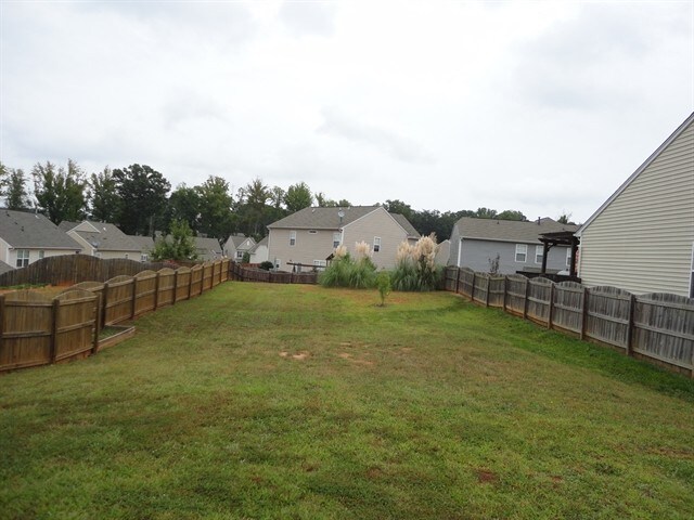 Building Photo - 105 Circle Grove Ct