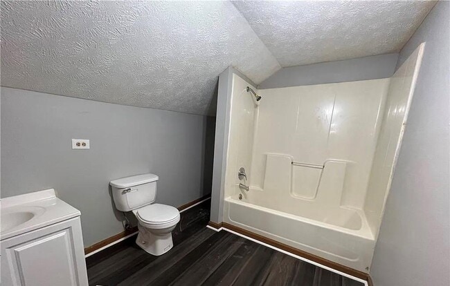 Building Photo - 3025 Maysville Rd