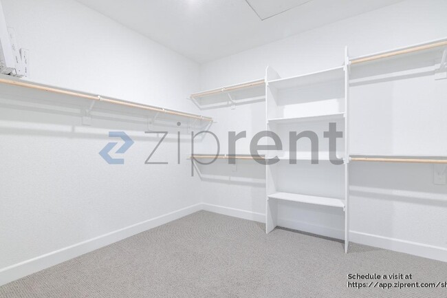 Building Photo - 1168 Caraballo Dr