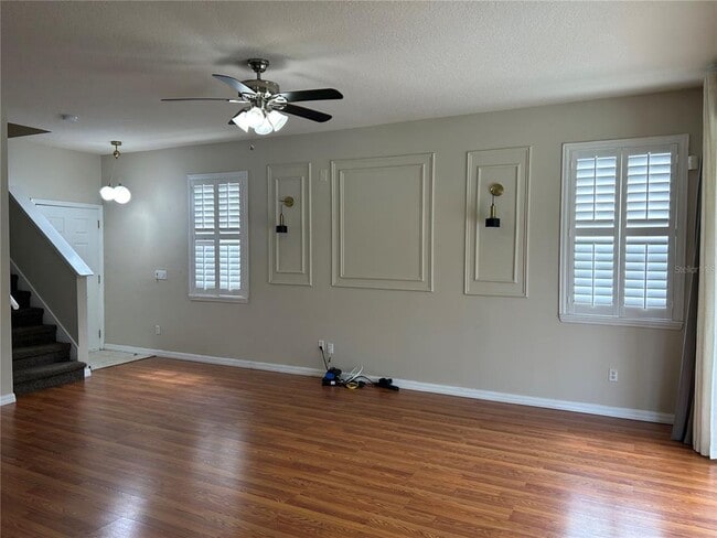 Building Photo - 260 Blue Jay Way