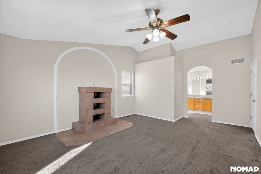 Building Photo - 18685 E Progress Pl