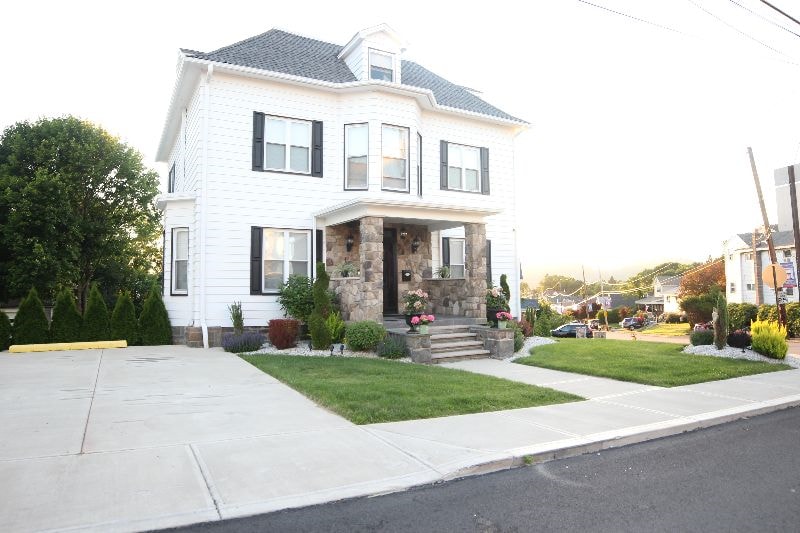 Building Photo - 310 Chestnut St