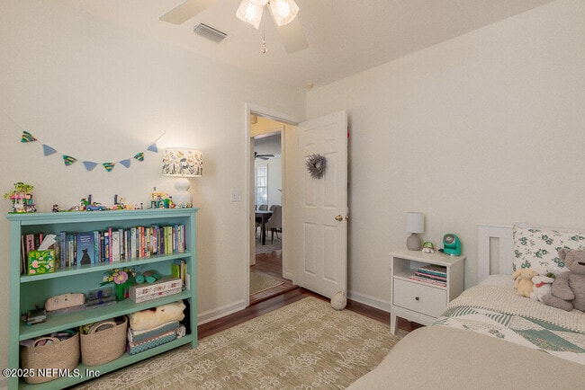 Building Photo - 214 Hopkins St