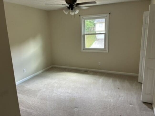 Building Photo - 1187 Lightfoot Dr