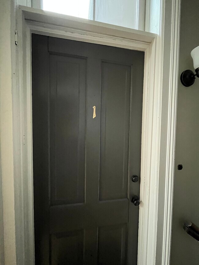 Building Photo - 113 W Wisconsin Ave