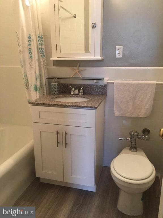 Building Photo - 2031 Locust St