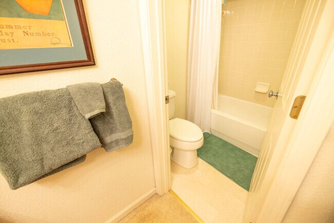 Building Photo - 115 Maybeck St