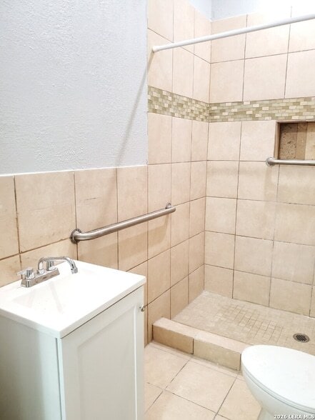 Building Photo - 2318 Ruiz St