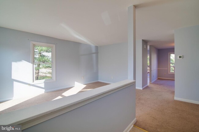 Building Photo - 10707 Gideon Ct