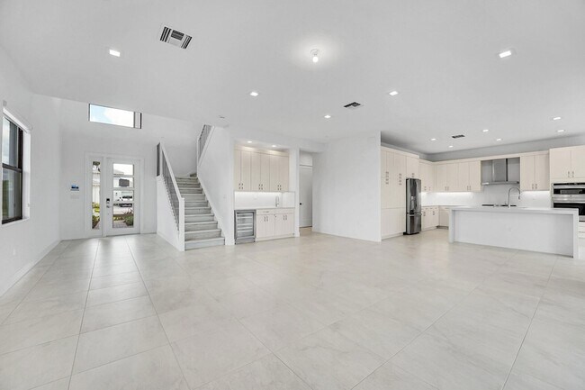 Building Photo - 13005 Feathering Wy