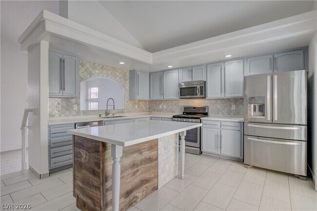 Building Photo - 3557 Sedwick Dr