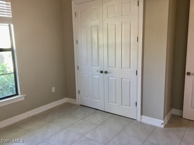 Building Photo - 1414 Mockingbird Dr