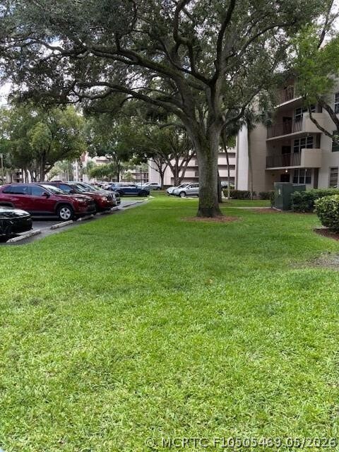 Building Photo - 1811 Sabal Palm Dr