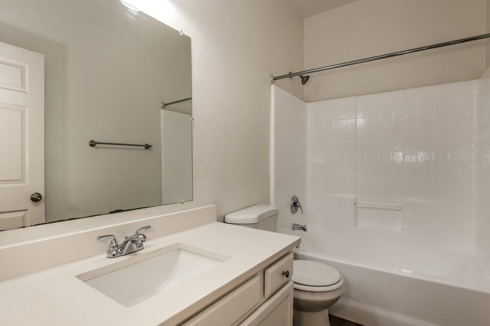 Building Photo - 1607 S 79th Ln