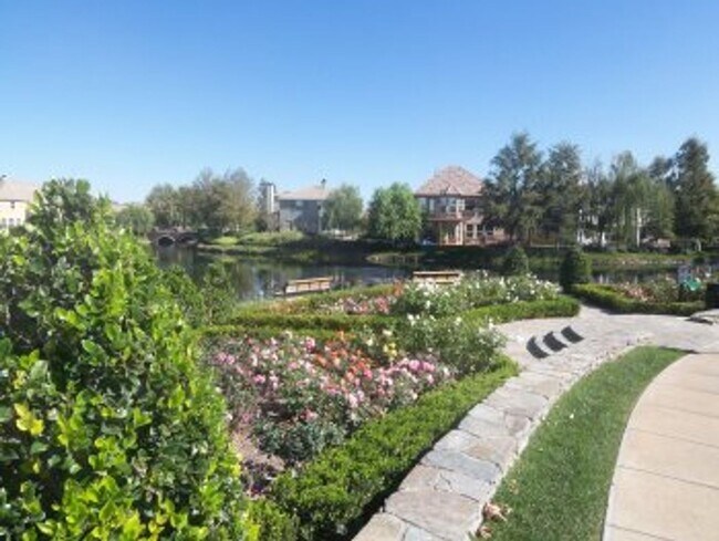 Building Photo - 23932 Windward Ln