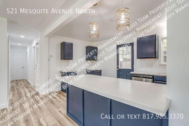 Building Photo - 521 Mesquite Ave N