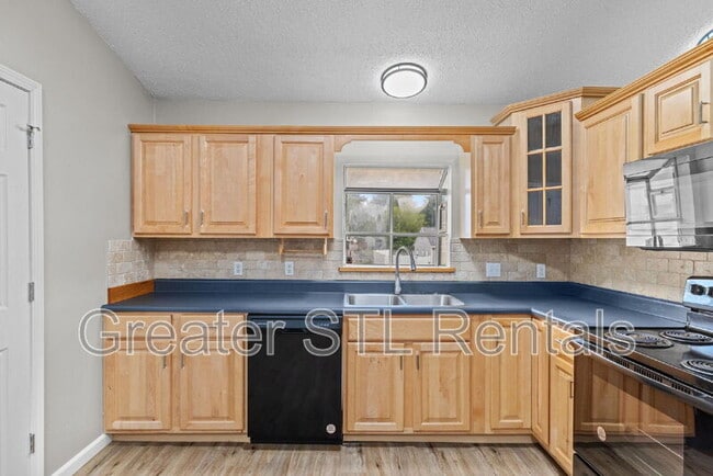 Building Photo - 1519 Harvard Way