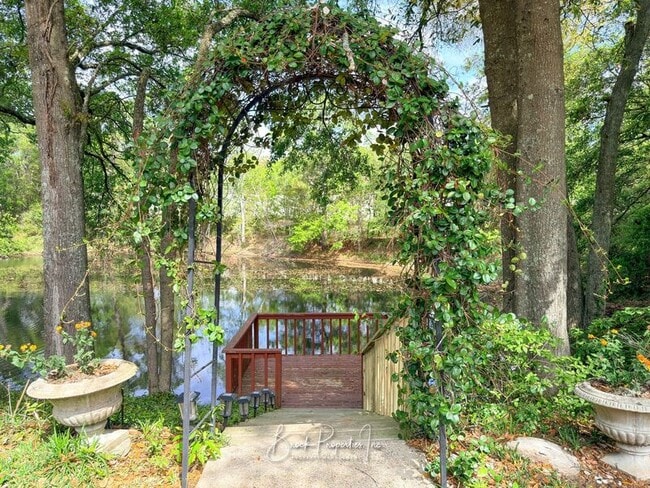 Building Photo - 6337 Summer Lakes Ln