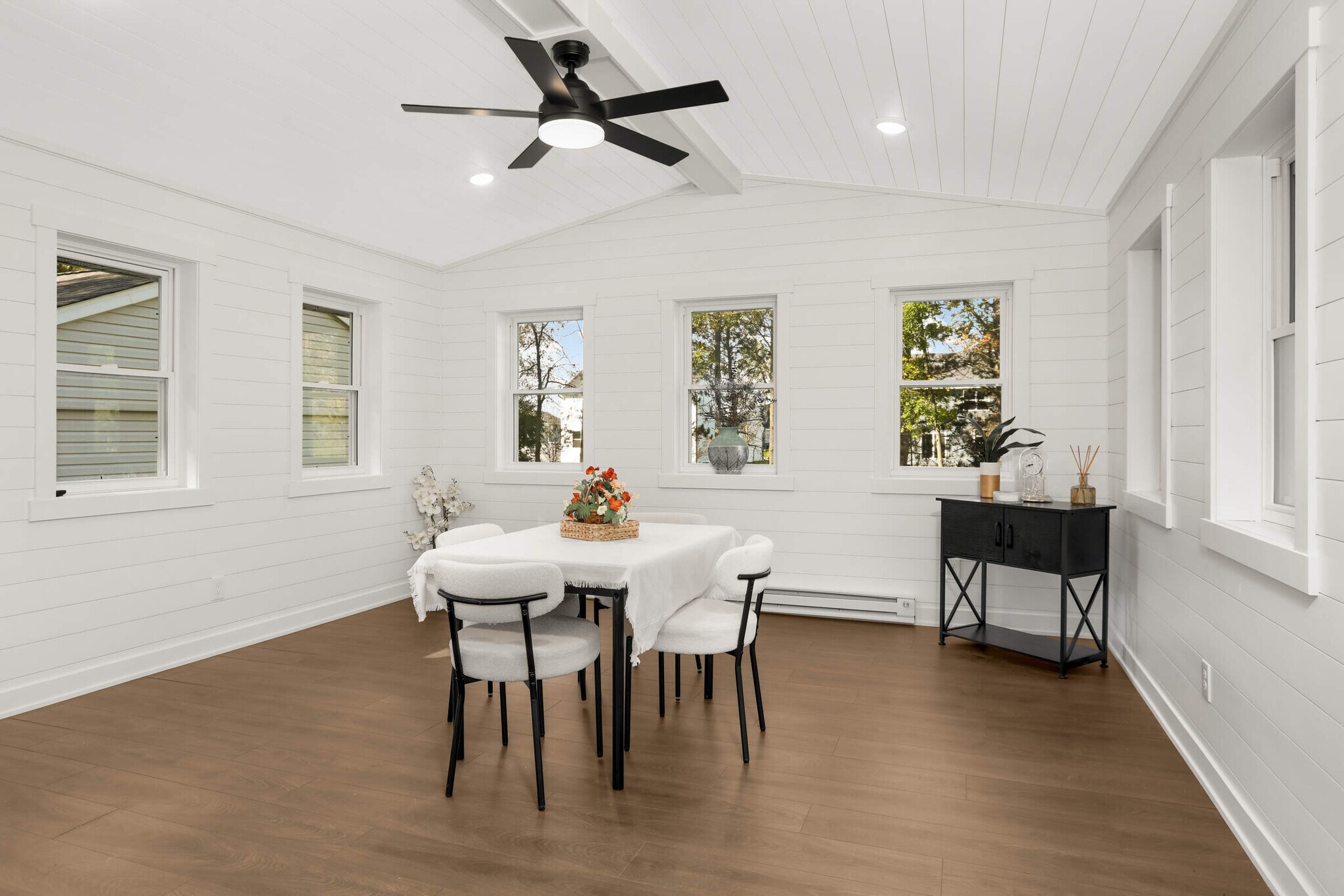 Building Photo - 15240 Kangaroo St NW