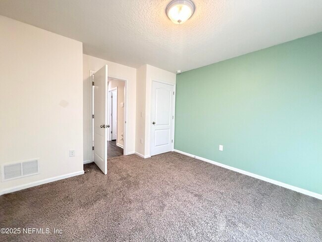 Building Photo - 3620 Sunfish Dr