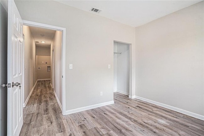 Building Photo - 345 Green Love Ln