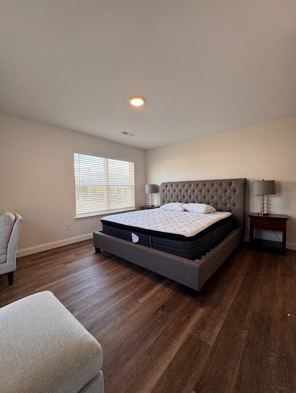 Building Photo - Ask us how to get FREE RENT!