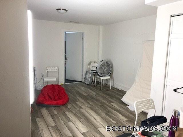 Building Photo - 774 Columbus Ave